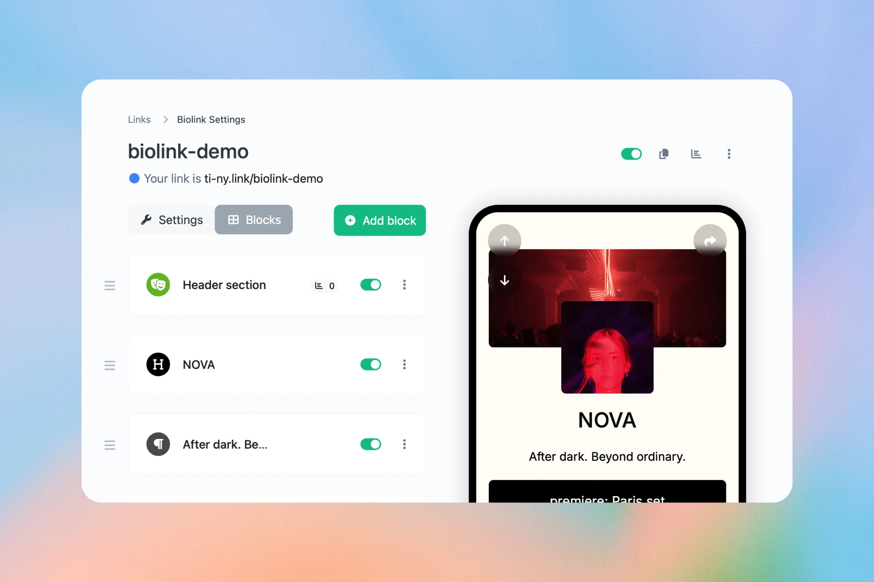 NOVA blocks editor with a header section, heading, paragraph and link blocks alongside a mobile preview